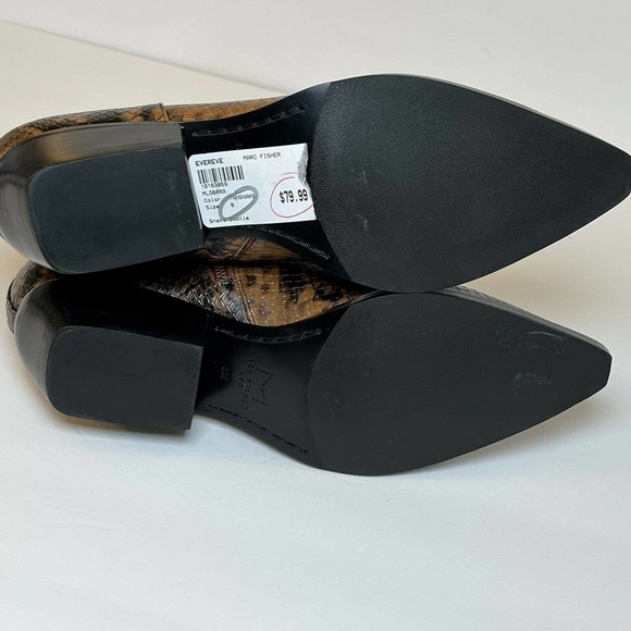 Marc Fisher Obrra tan snakeskin pointed toe ankle bootie Zip Up Sz 8 Western - Picture 9 of 10